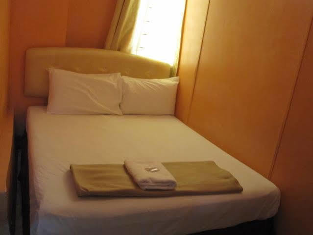 Nilai H2 Hotel Buitenkant foto