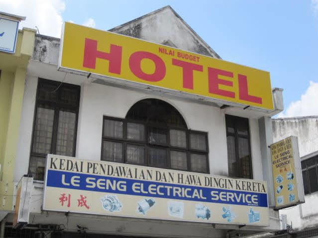 Nilai H2 Hotel Buitenkant foto